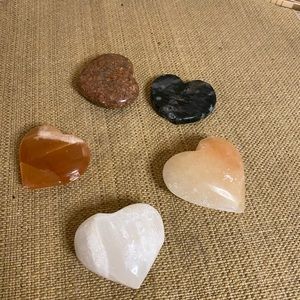 Collection of 5 stones